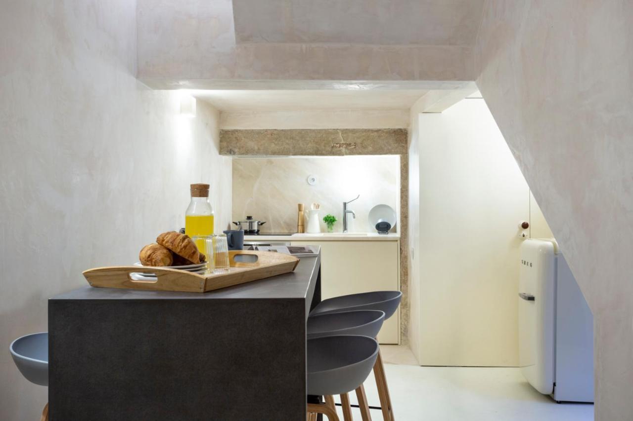 Archi-Pelago Alfama Design Suites Guesthouse Lisbona Esterno foto